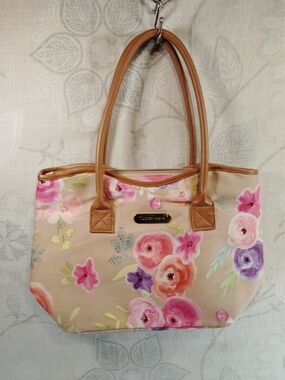 Tupperware Floral Canvas  Lunch Tote in Tan with Pink and Purple Flowers